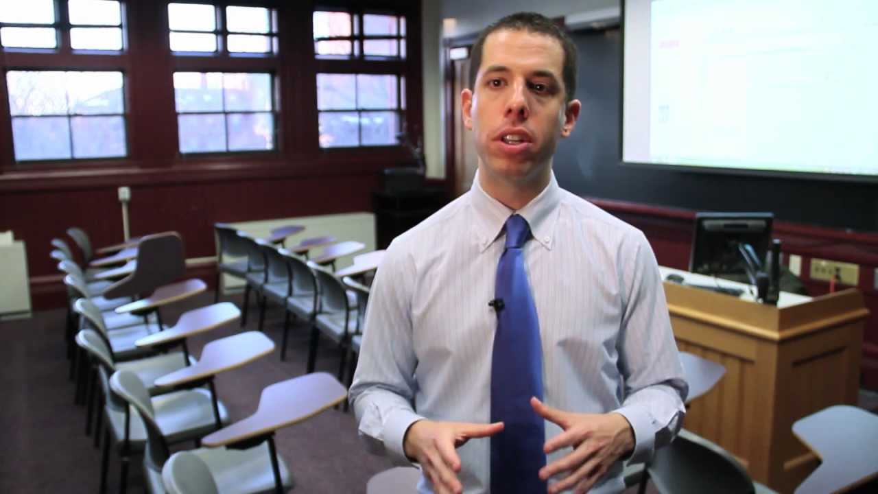 How to Overcome the Fear of Public Speaking: 3 Tips